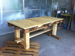 amazing pallet table